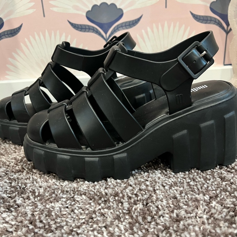 Brand: Melissa | Black Platform Megan - Picture 7 of 11